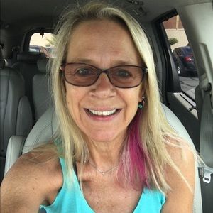 Meet your Posher, Lisa